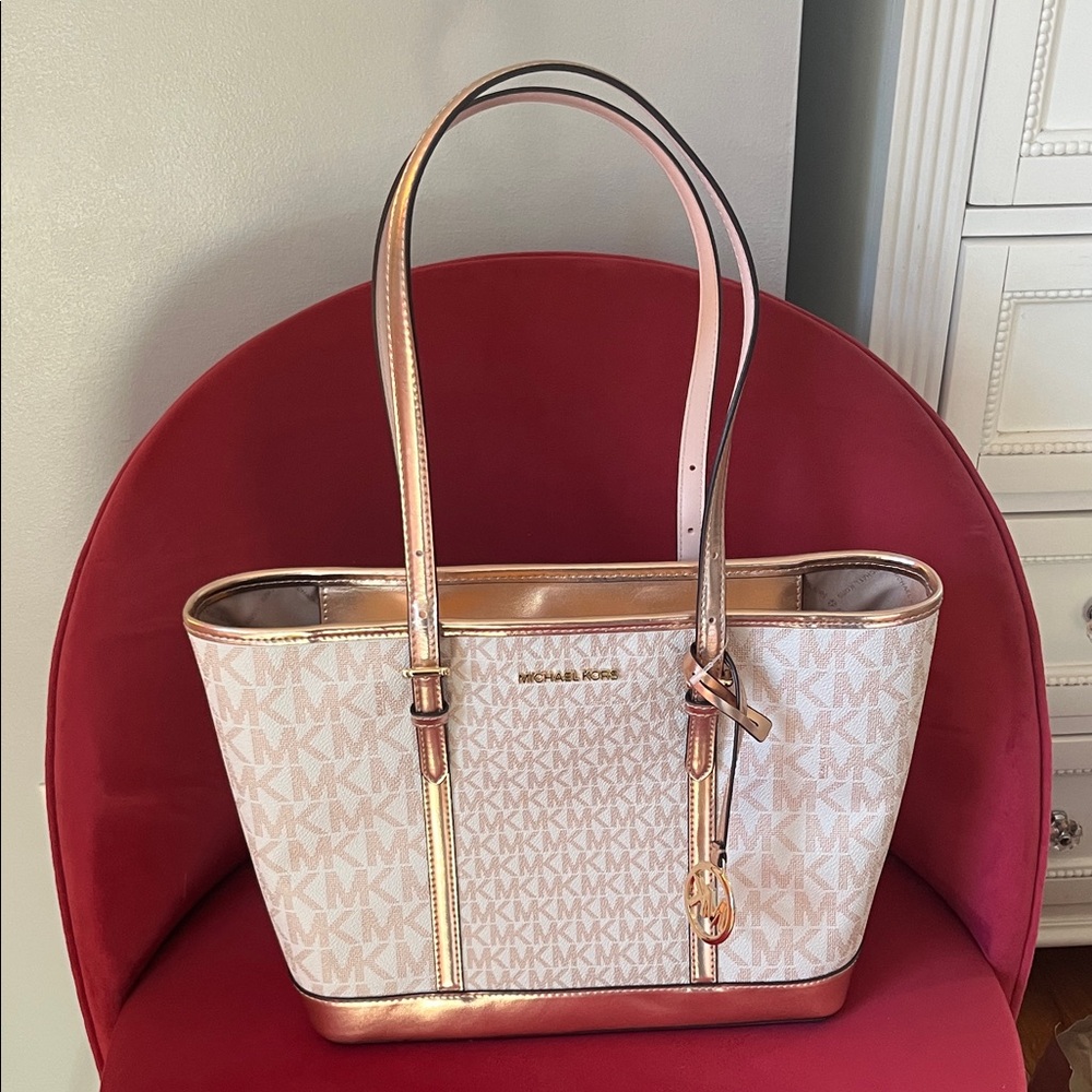 Michael Kors Cream and Rose Gold Jet Setter Tote
